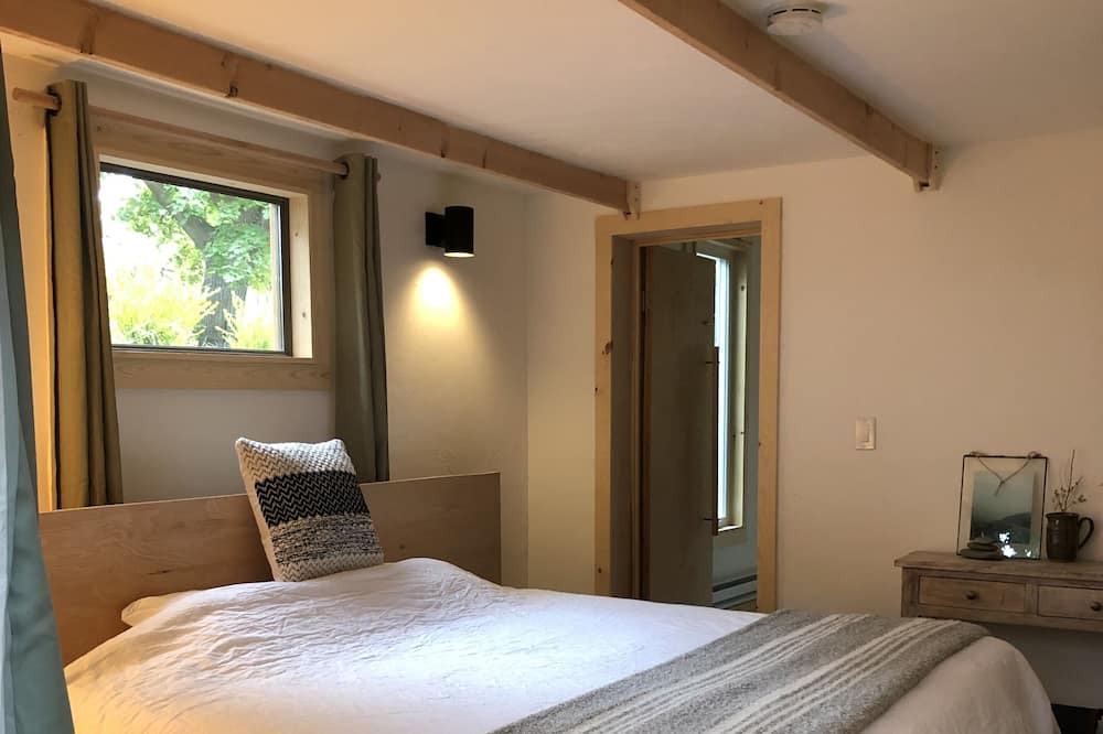 Photo of Bedroom in Westside
