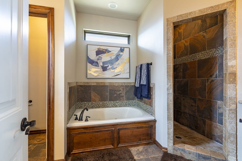 Photo of Bathroom in Wheatland
