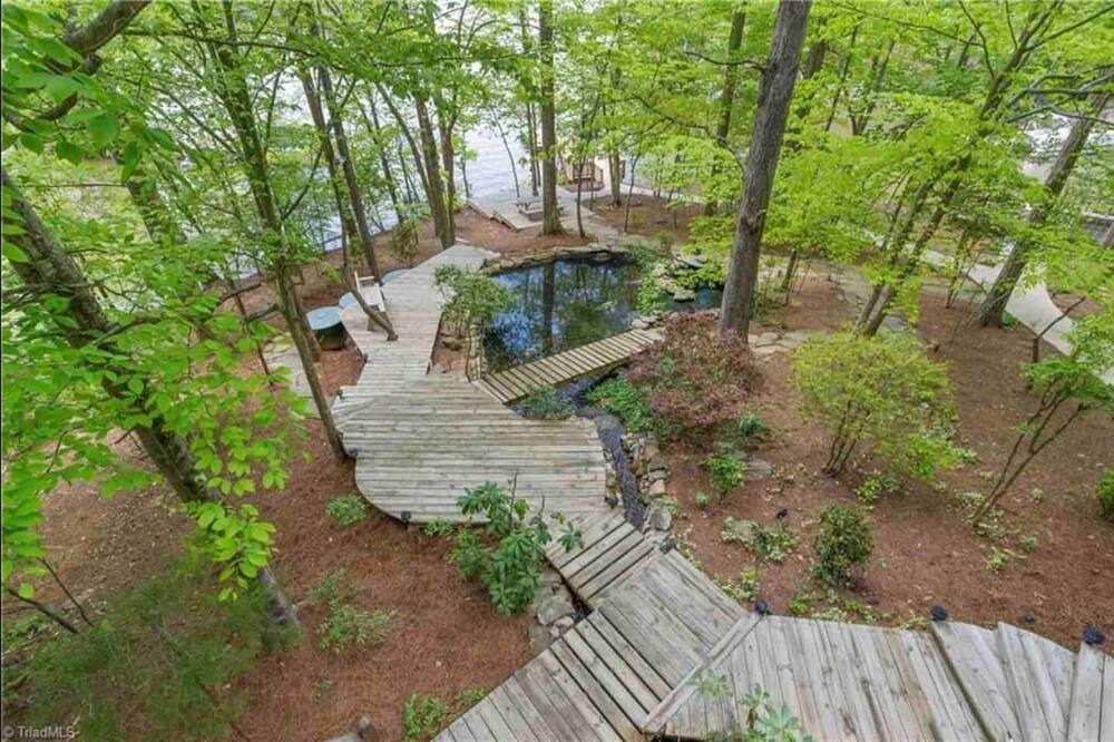 Photo of Outdoor in Southmont