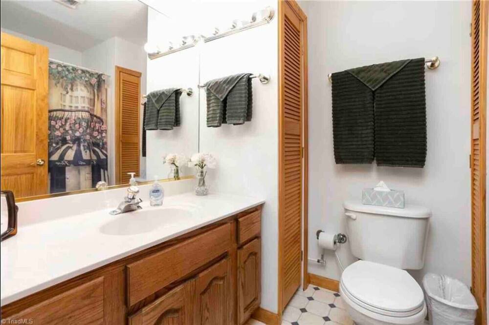 Photo of Bathroom in Southmont