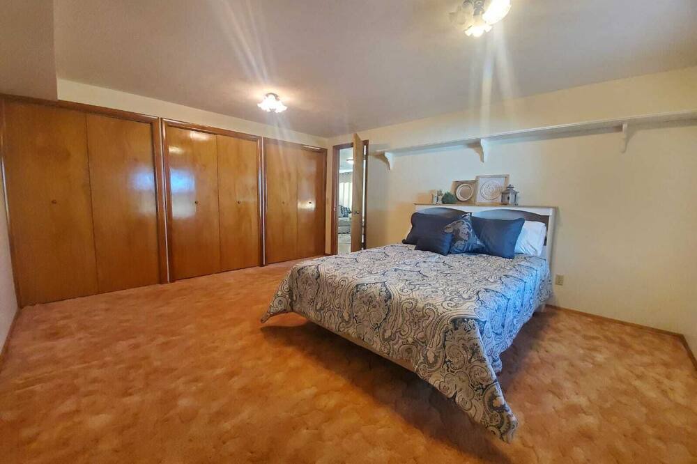 Photo of Bedroom in Heyburn