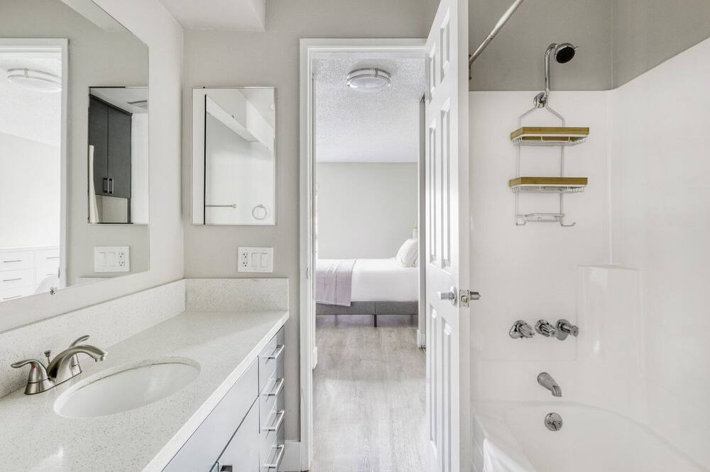 Photo of Bathroom in Rampart Village