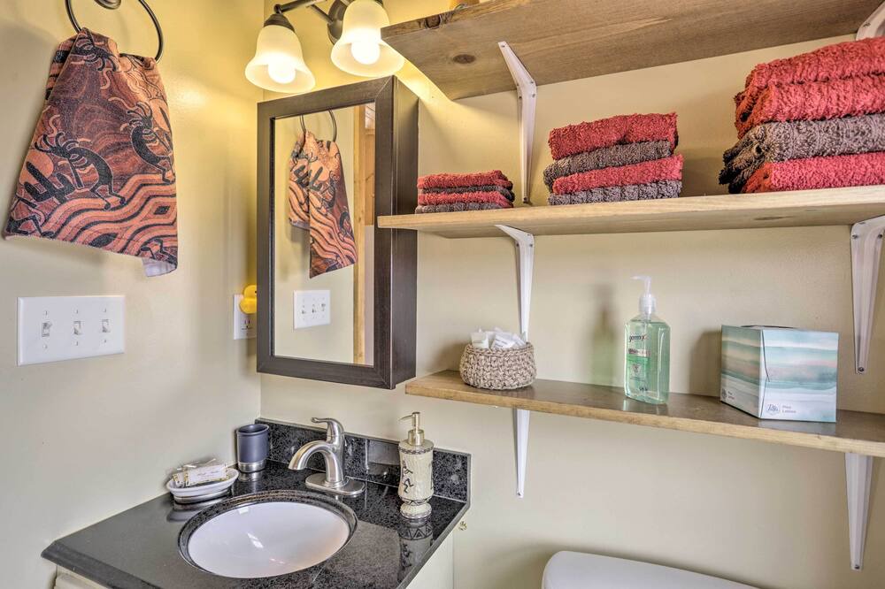 Photo of Bathroom in Bluff