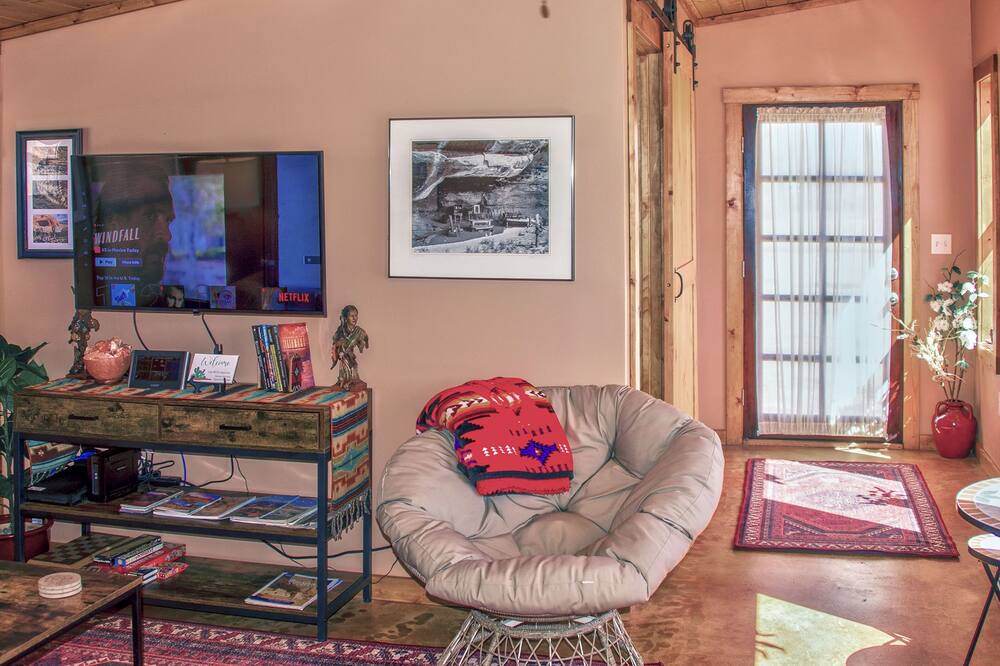 Photo of Livingroom in Bluff