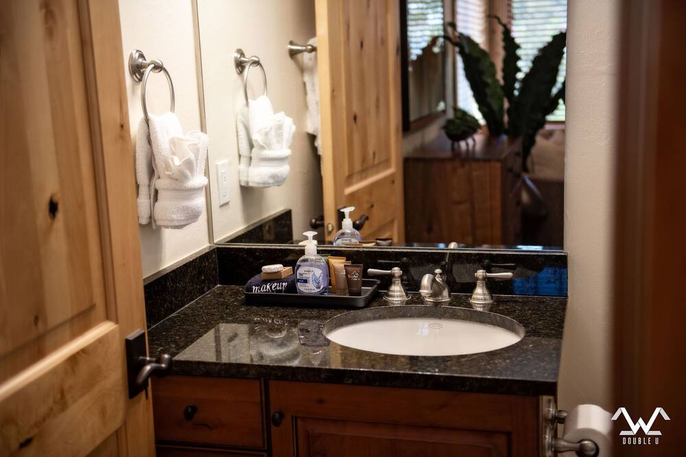 Photo of Bathroom in Big Sky