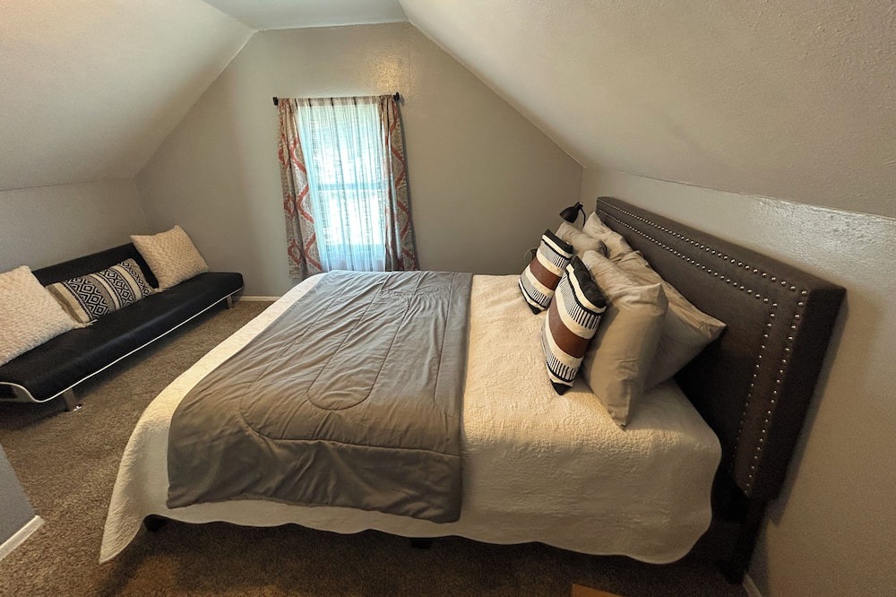 Photo of Bedroom in Kellogg
