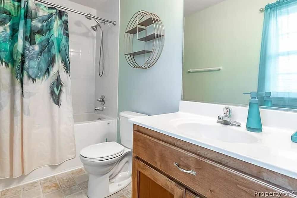 Photo of Bathroom in Hopewell