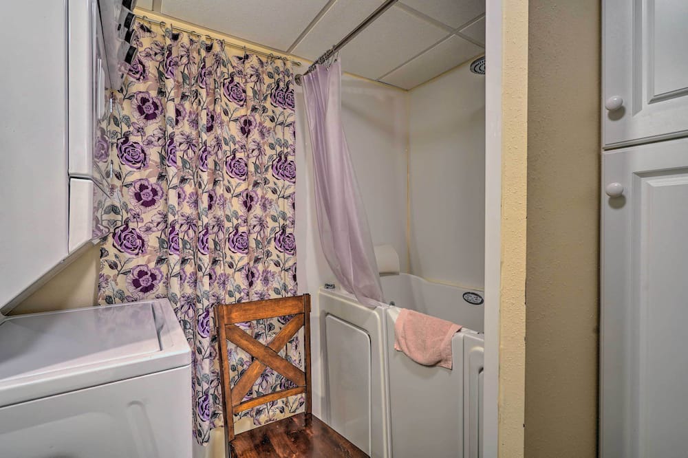 Photo of Bathroom in Williston