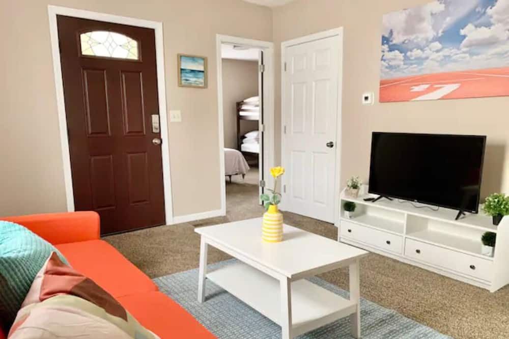 Photo of Livingroom in Franklin
