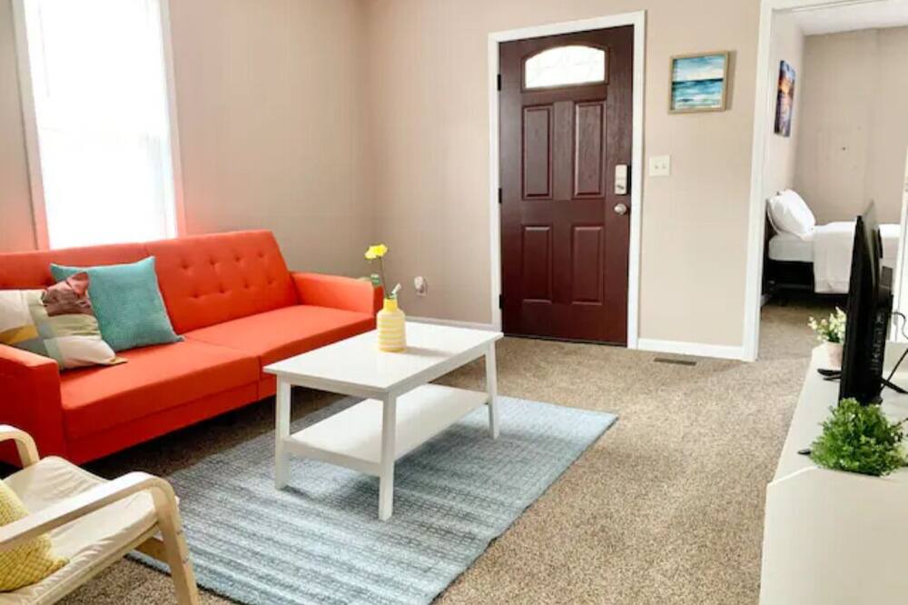 Photo of Livingroom in Franklin