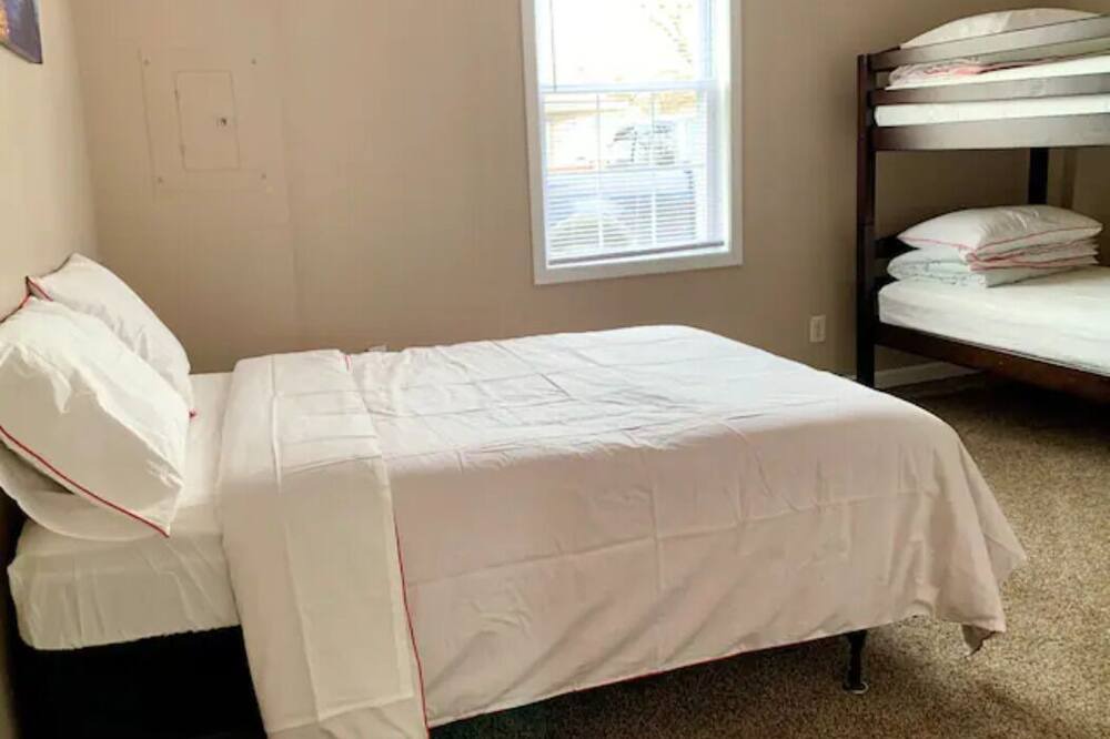 Photo of Bedroom in Franklin