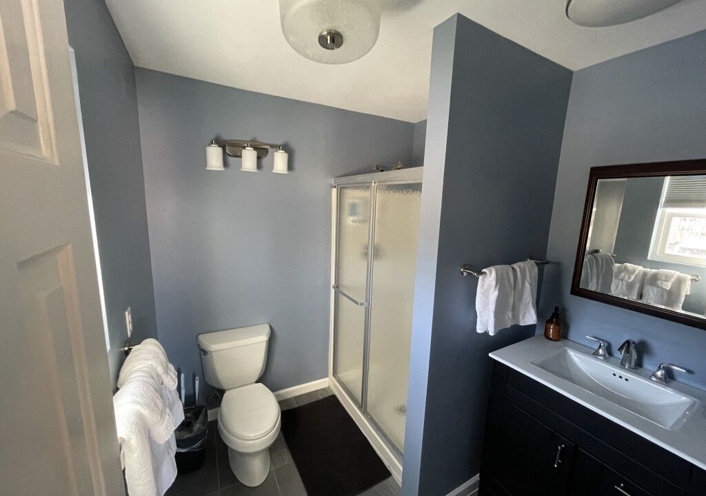 Photo of Bathroom in Middle Valley