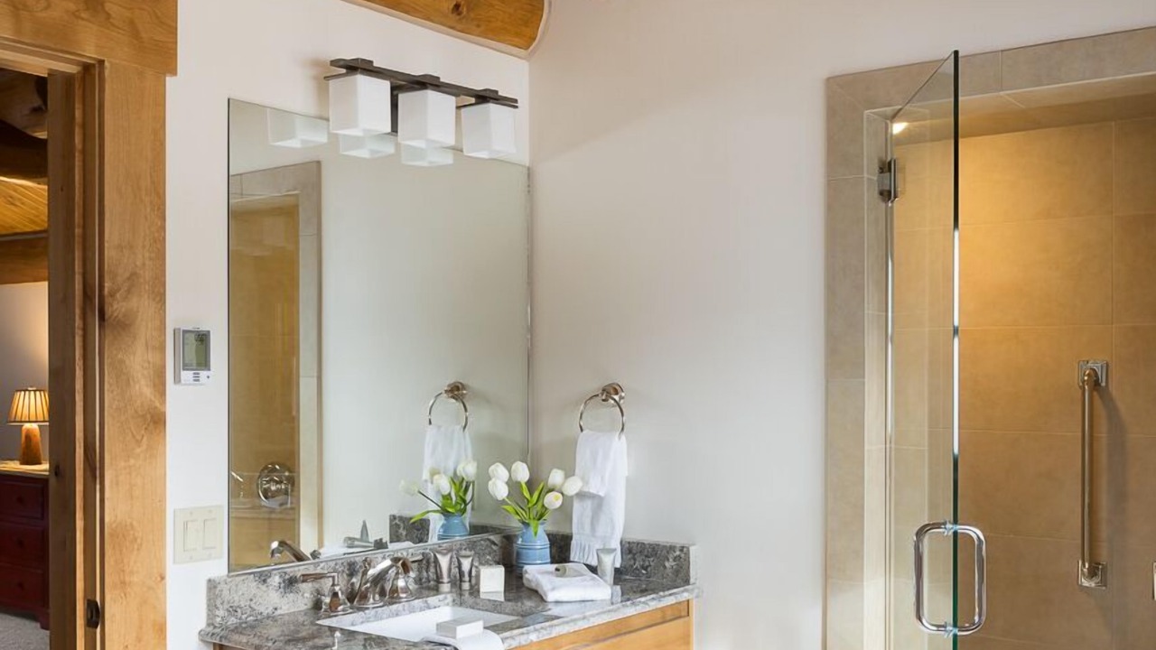 Photo of Bathroom in River Meadows
