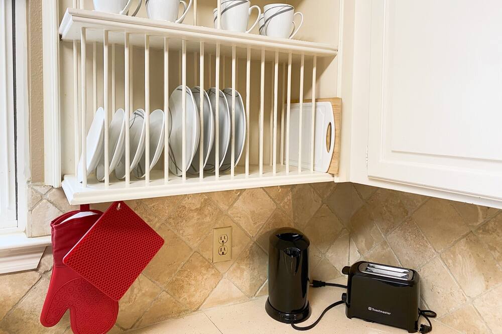 Photo of Kitchen in Nassau Bay