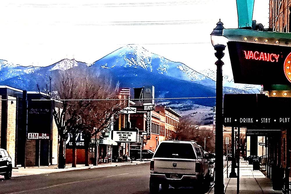 Photo of Outdoor in Livingston