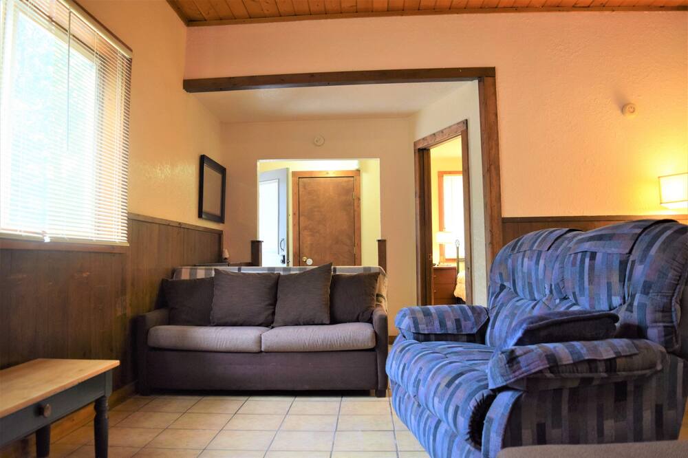 Photo of Livingroom in Livingston