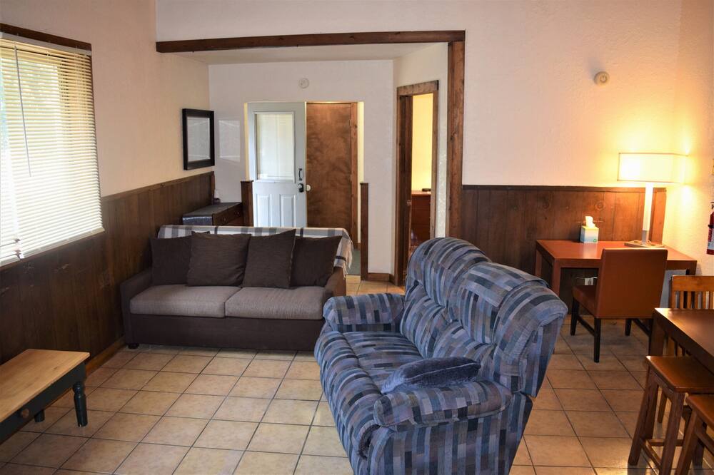 Photo of Livingroom in Livingston