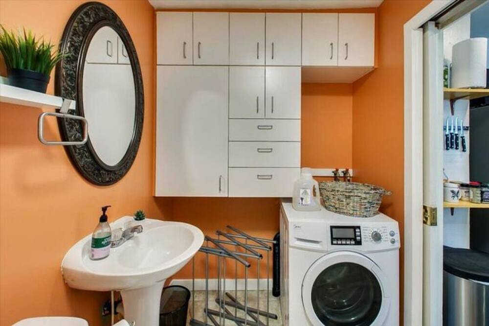 Photo of Bathroom in Veterans Park