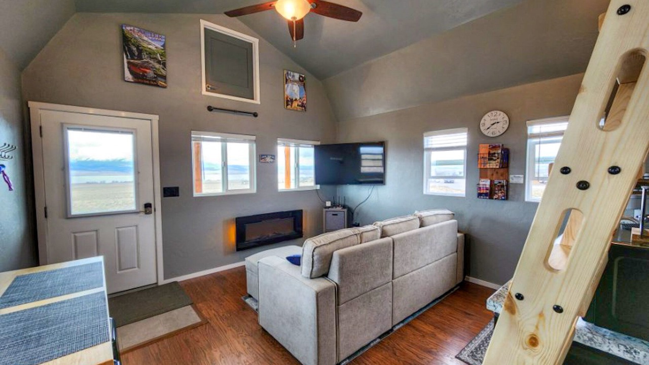 Photo of Livingroom in Broadwater County