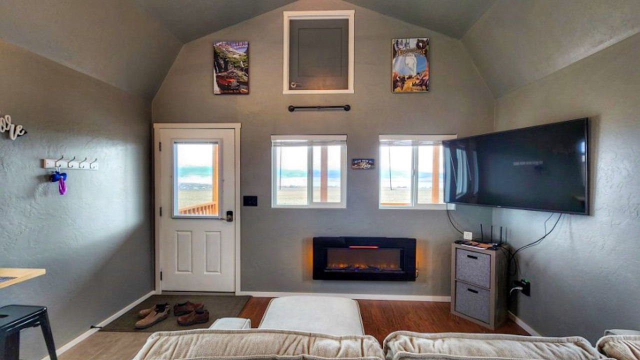 Photo of Livingroom in Broadwater County