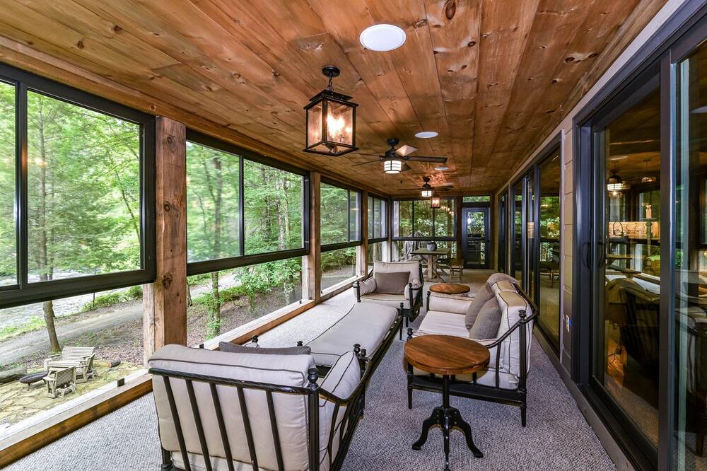 Photo of Outdoor in Blue Ridge