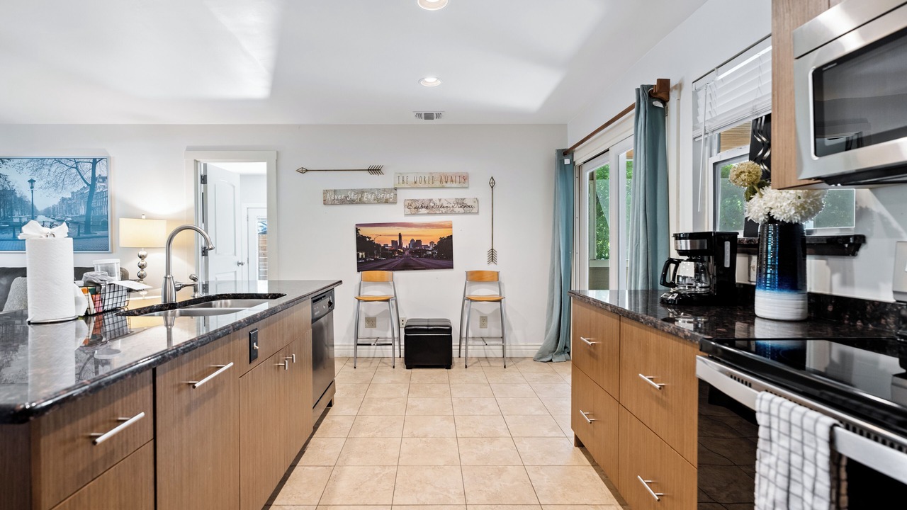 Photo of Kitchen in Greater South River City