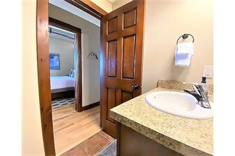 Photo of Bathroom in Bozeman