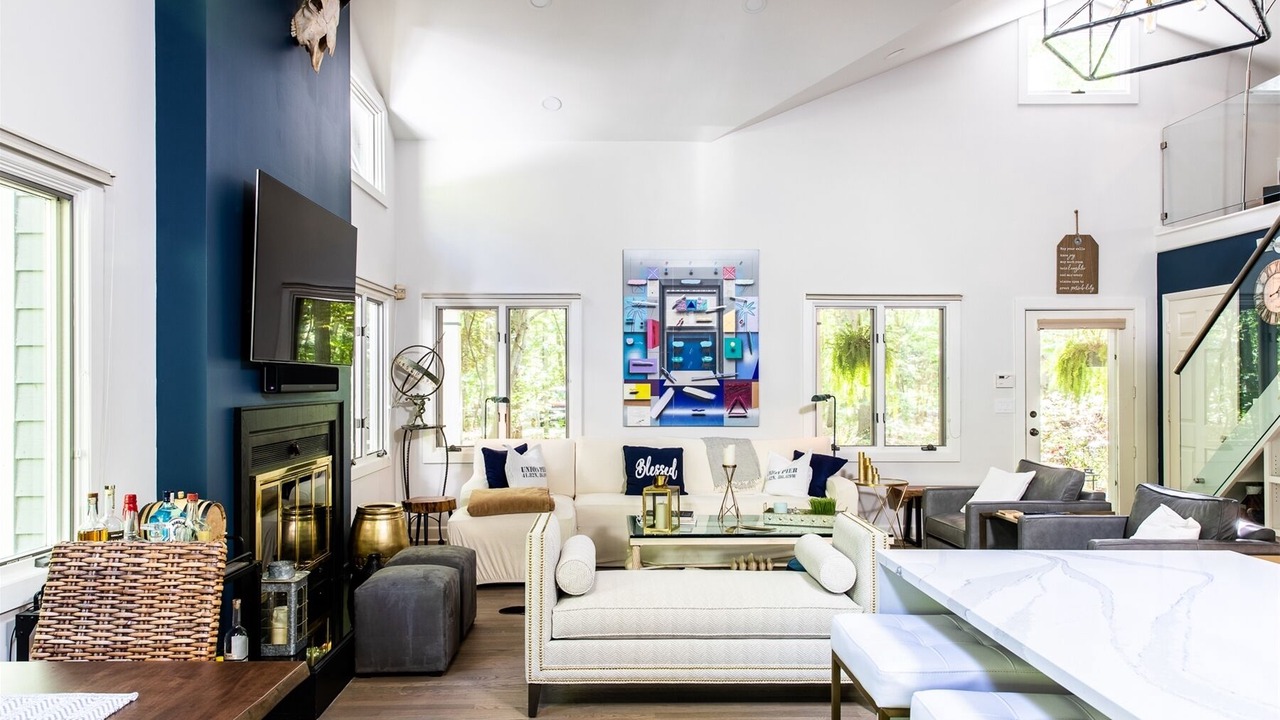 Photo of Livingroom in Union Pier