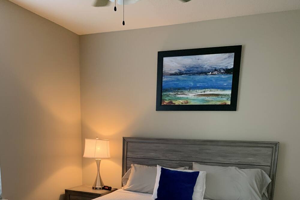 Photo of Bedroom in Pinch District