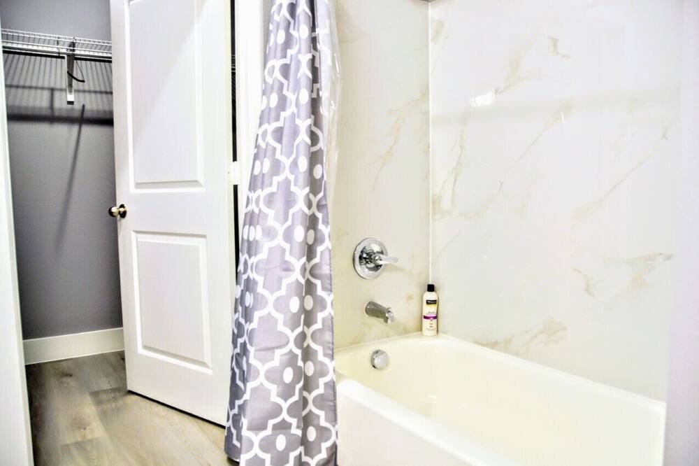 Photo of Bathroom in Sealy