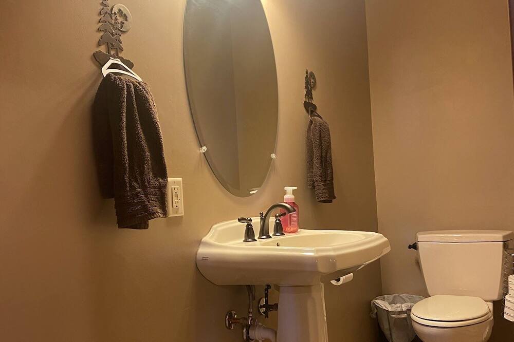Photo of Bathroom in Alpine