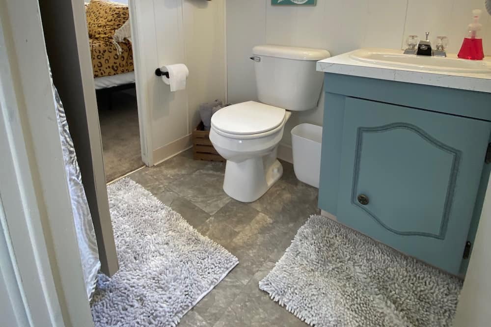 Photo of Bathroom in Fort Smith
