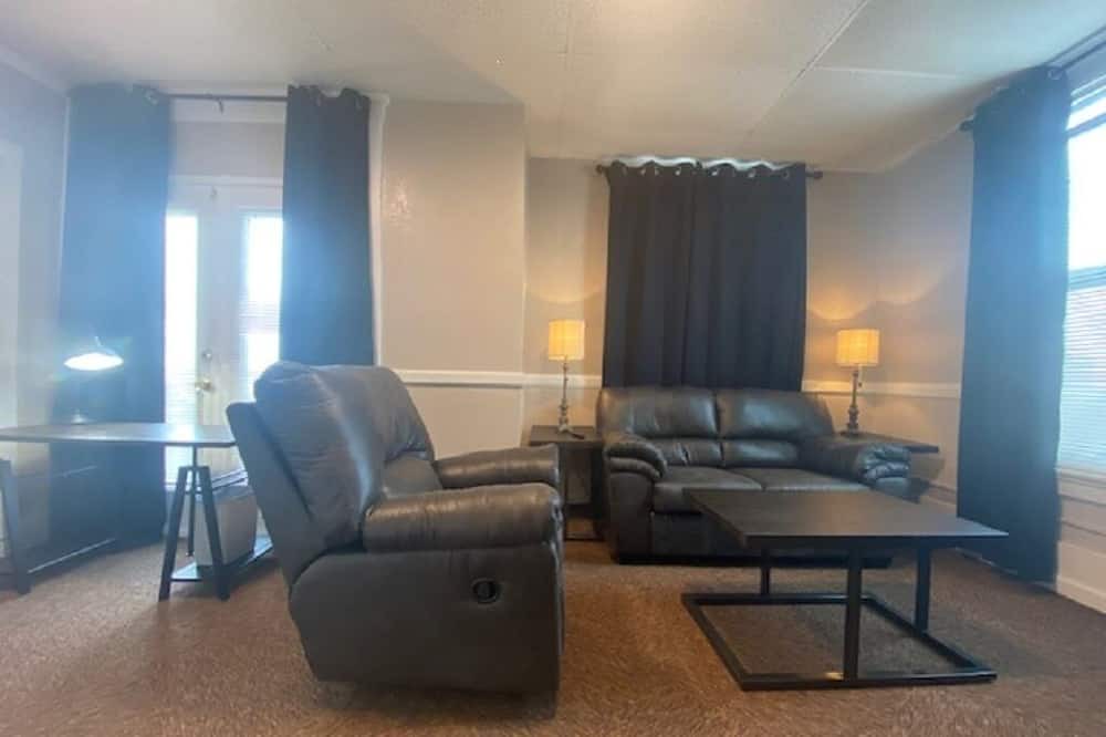 Photo of Livingroom in Boone