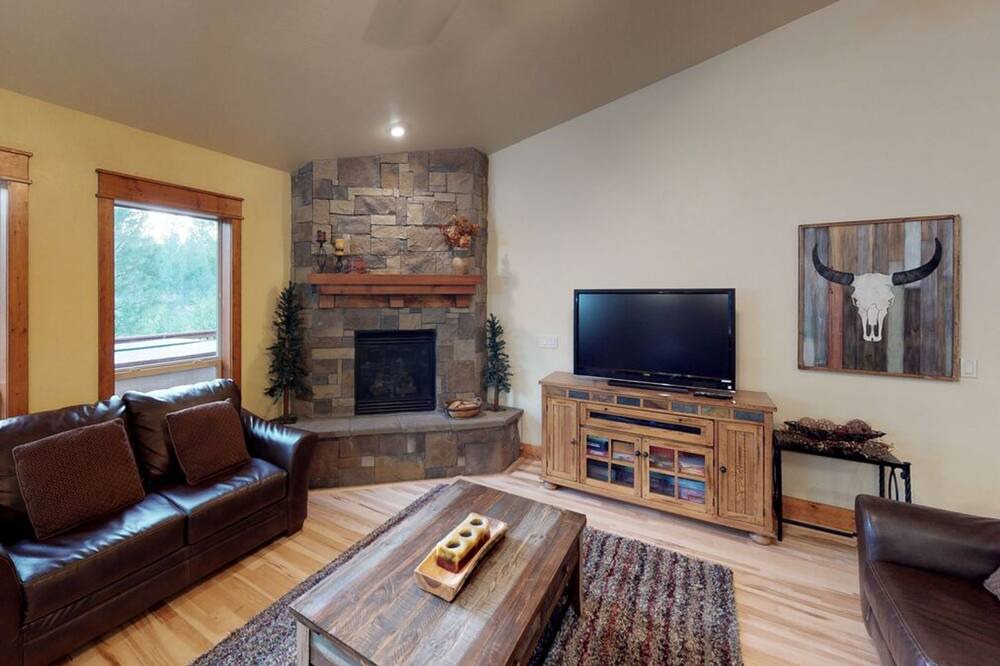 Photo of Livingroom in Donnelly