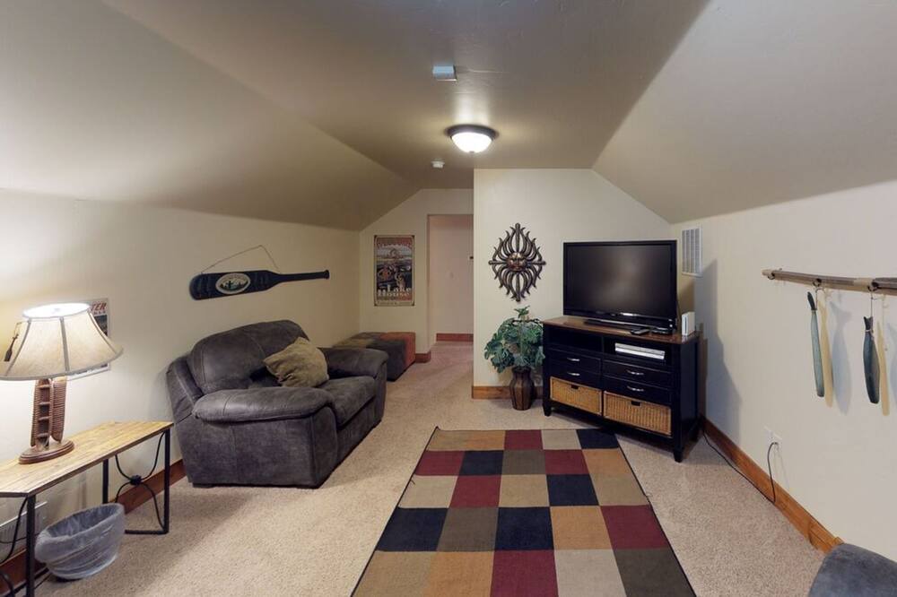 Photo of Livingroom in Donnelly