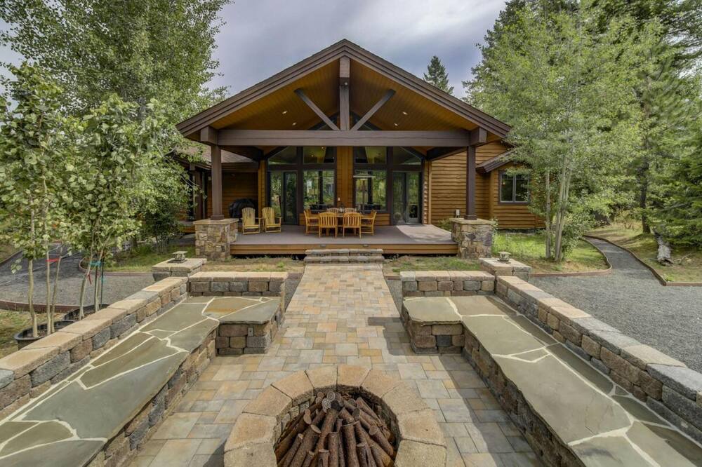 Photo of Patio Balcony in Tamarack
