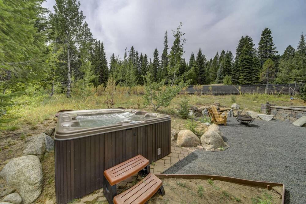 Photo of Outdoor in Tamarack