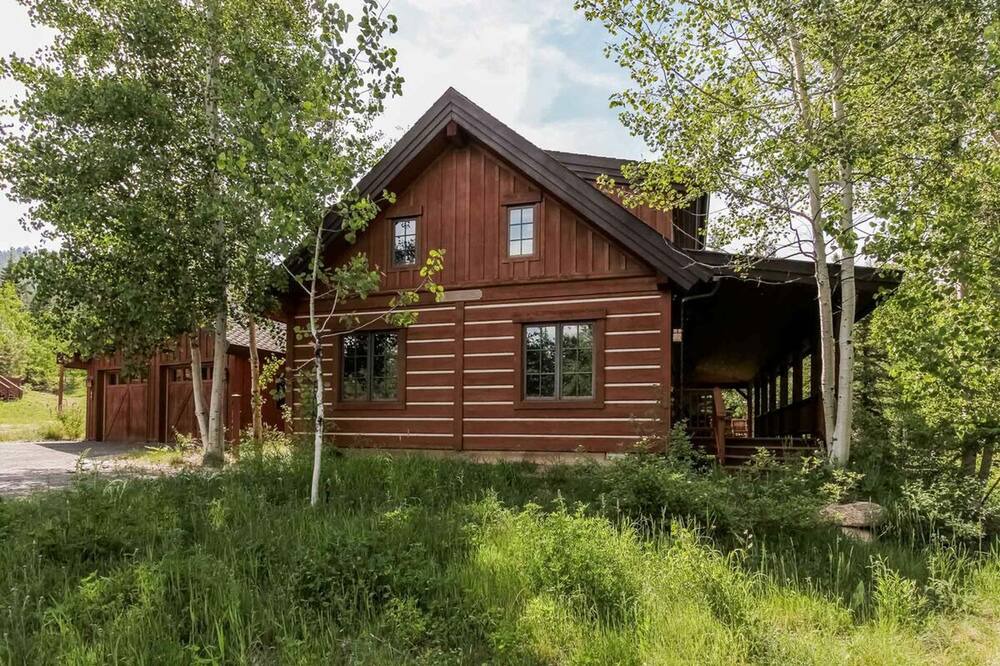 Photo of Outdoor in Tamarack