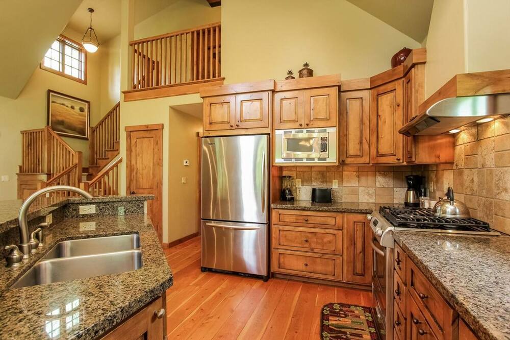 Photo of Kitchen in Tamarack