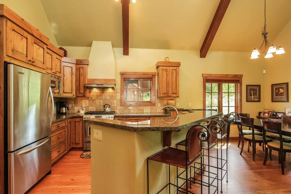 Photo of Kitchen in Tamarack