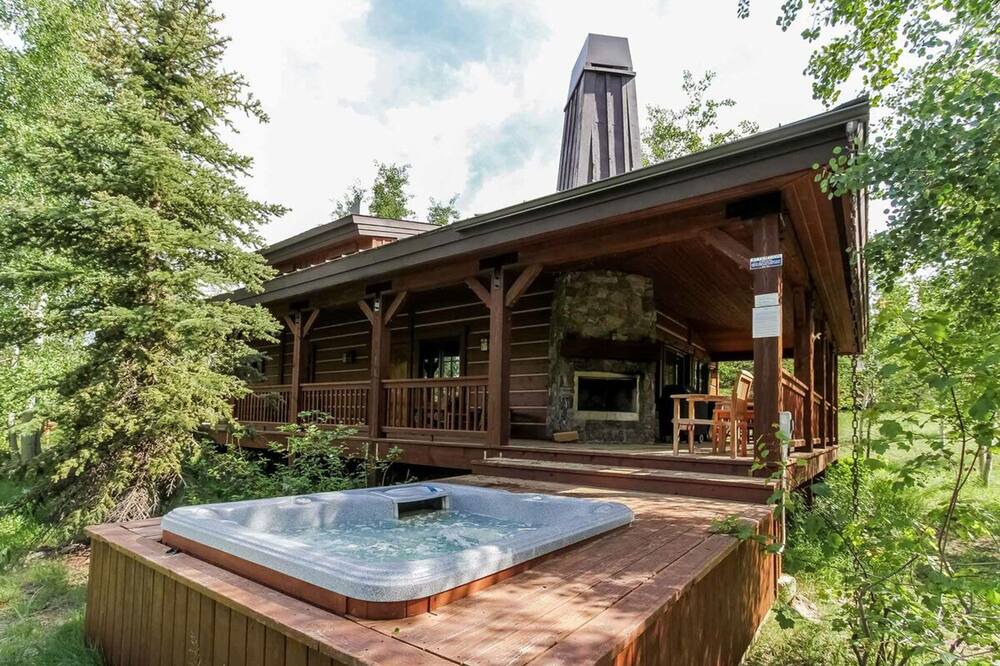 Photo of Outdoor in Tamarack