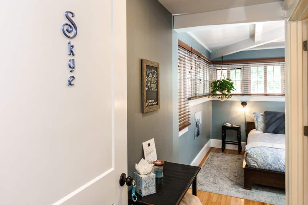 Photo of Bedroom in North End