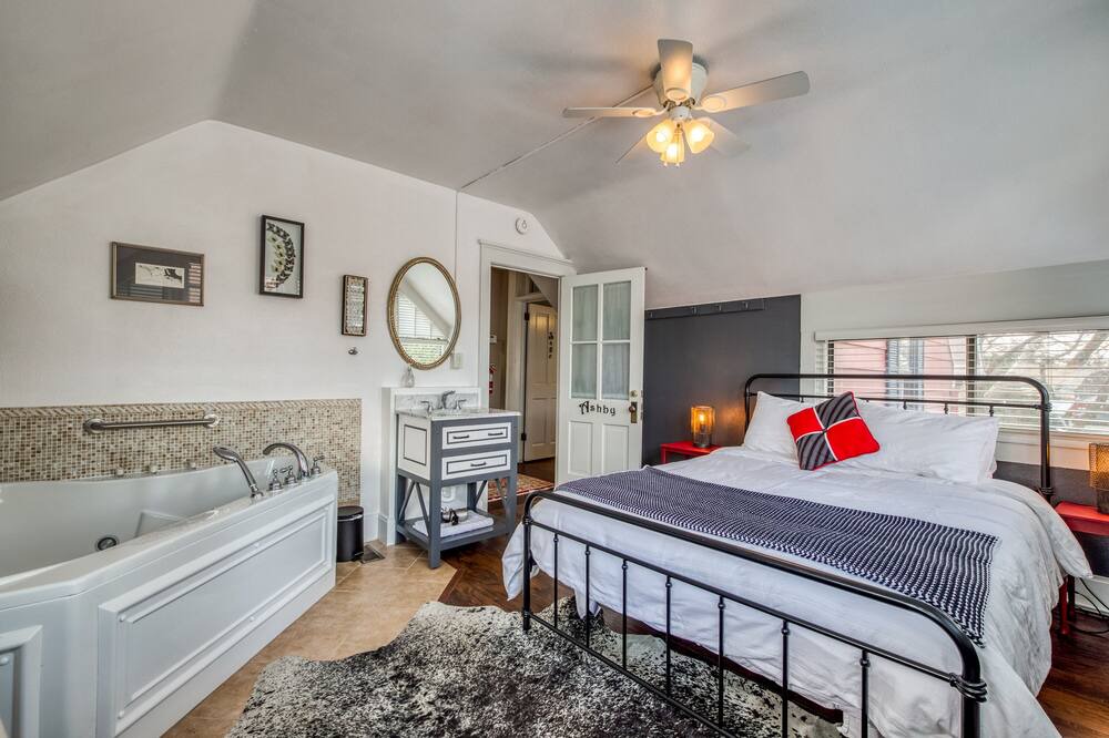 Photo of Bedroom in North End