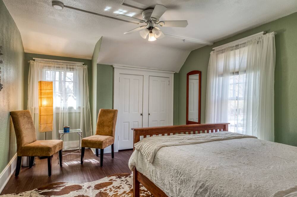 Photo of Bedroom in North End