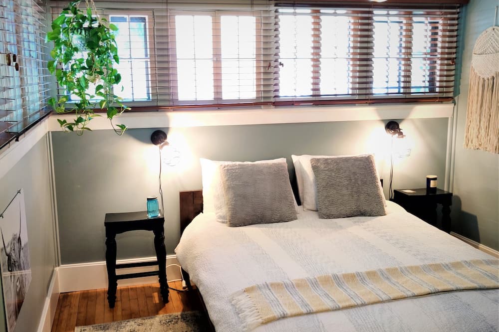 Photo of Bedroom in North End