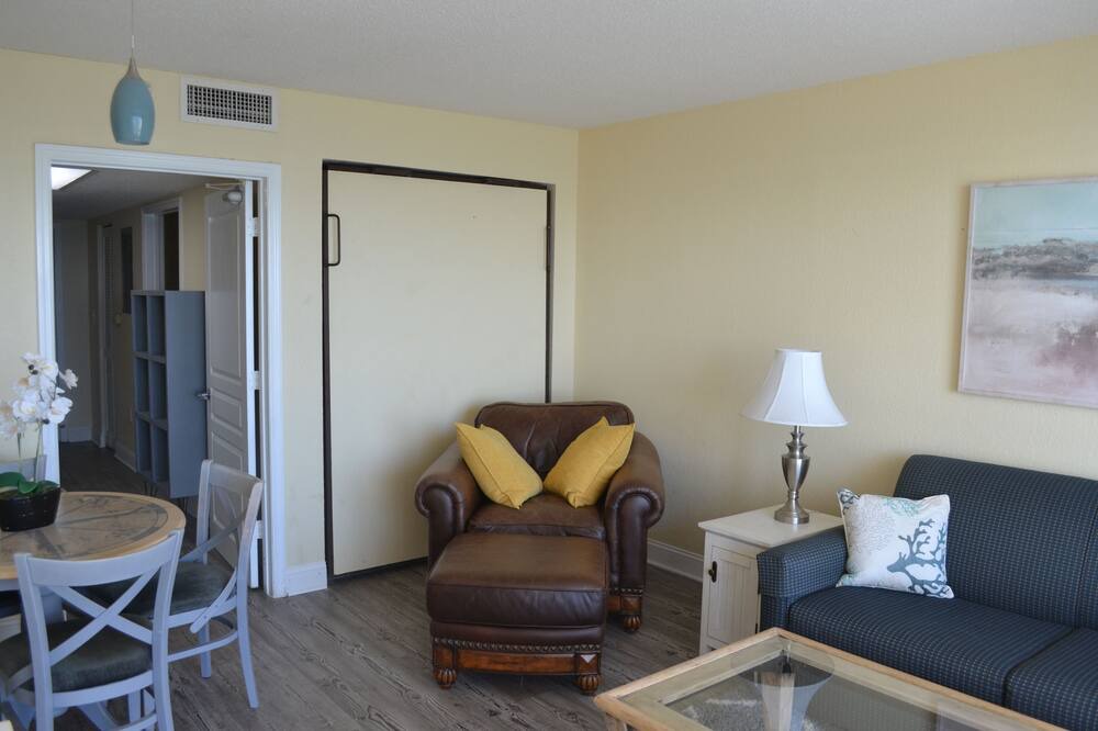 Photo of Livingroom in Ash