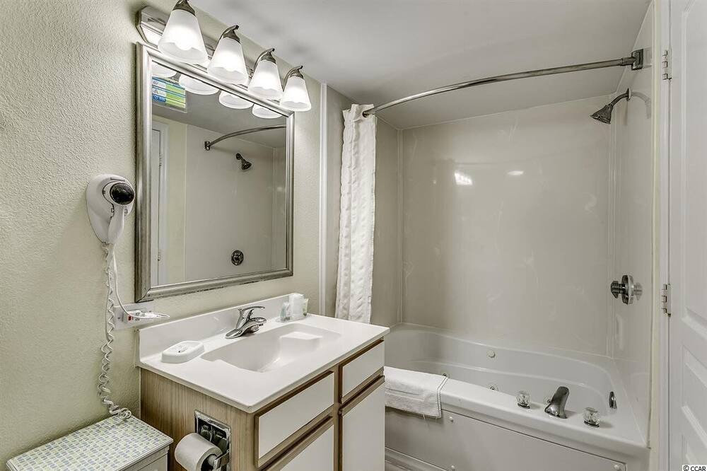 Photo of Bathroom in Ash