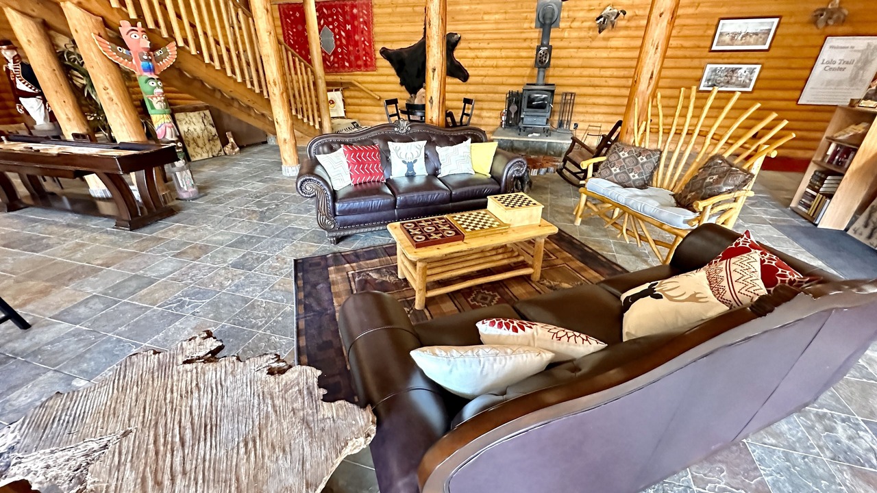 Photo of Outdoor in Lolo