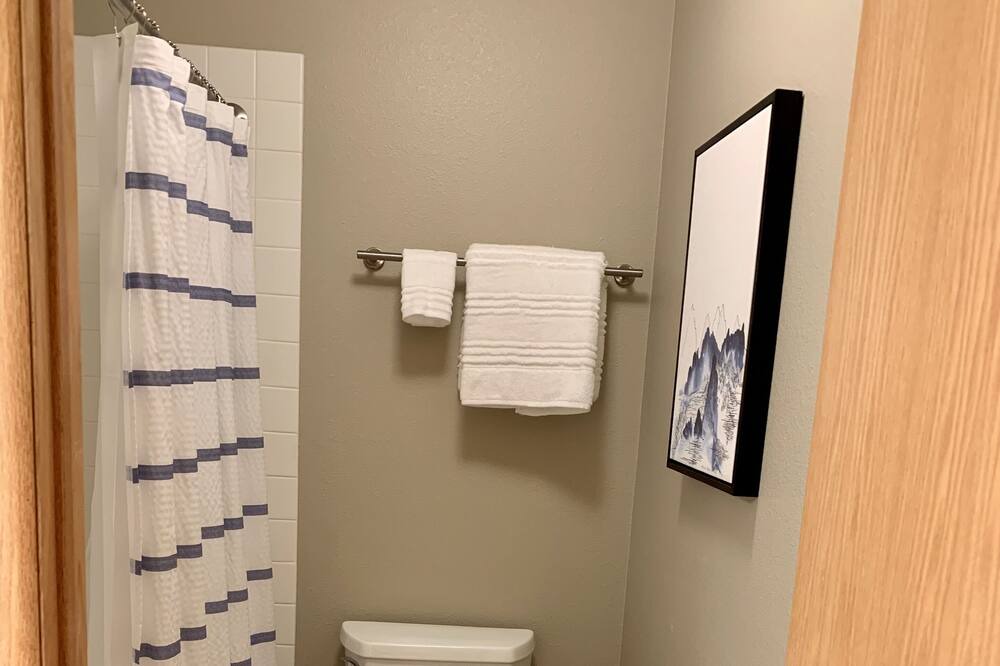 Photo of Bathroom in Big Horn