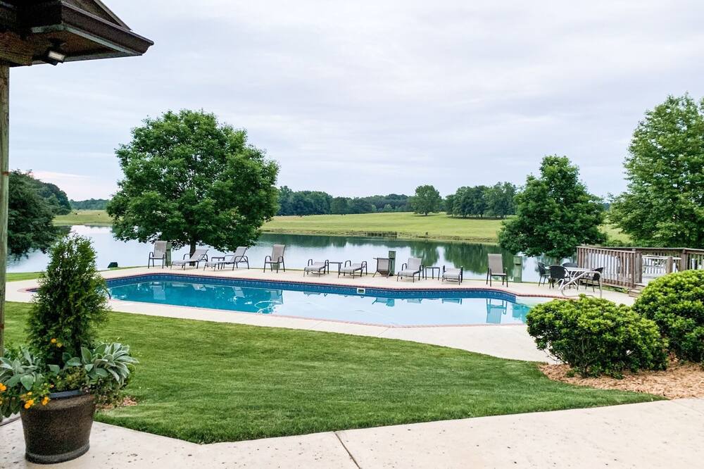 Photo of Outdoor in Edgefield